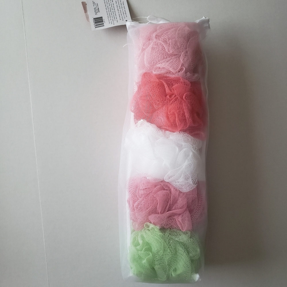 Loofah shower sponge pouf. 5 pack & zipper storage bag